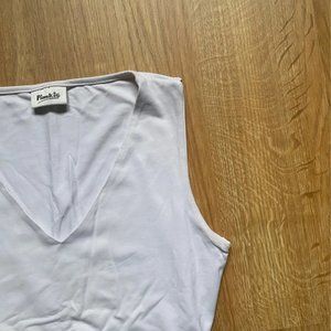 Adorable Vintage Y2K Pimkie White V-Neck Tie Back Top